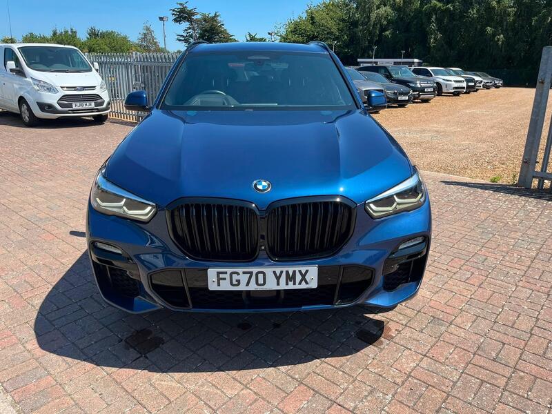 BMW X5 view 5