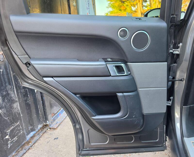 Land Rover Range Rover Sport 3.0 V6 HSE Dynamic Auto 4WD Euro 6 (s/s) 5dr thumbnail 22