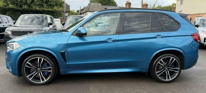 BMW X5 BMW X5 M view 3