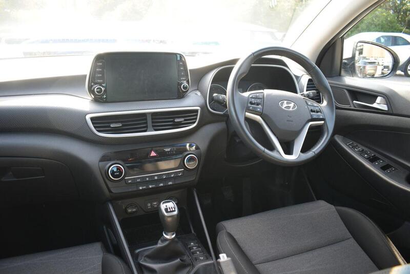Hyundai Tucson view 3