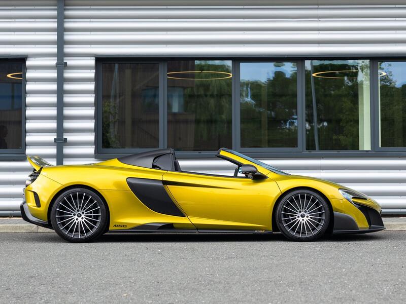 Mclaren 675LT view 2