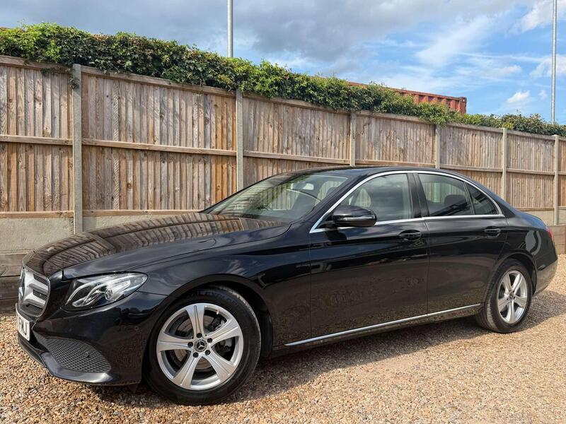 Mercedes-Benz E Class view 4