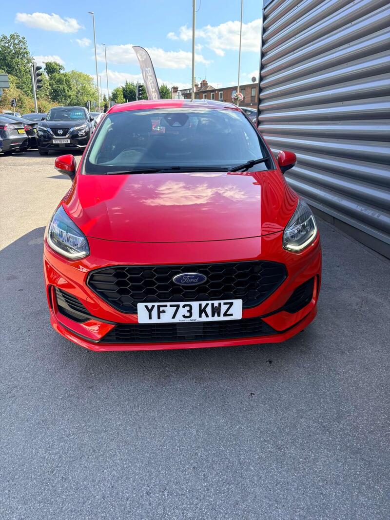 Ford Fiesta view 3