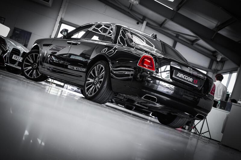 Rolls-Royce Ghost view 6