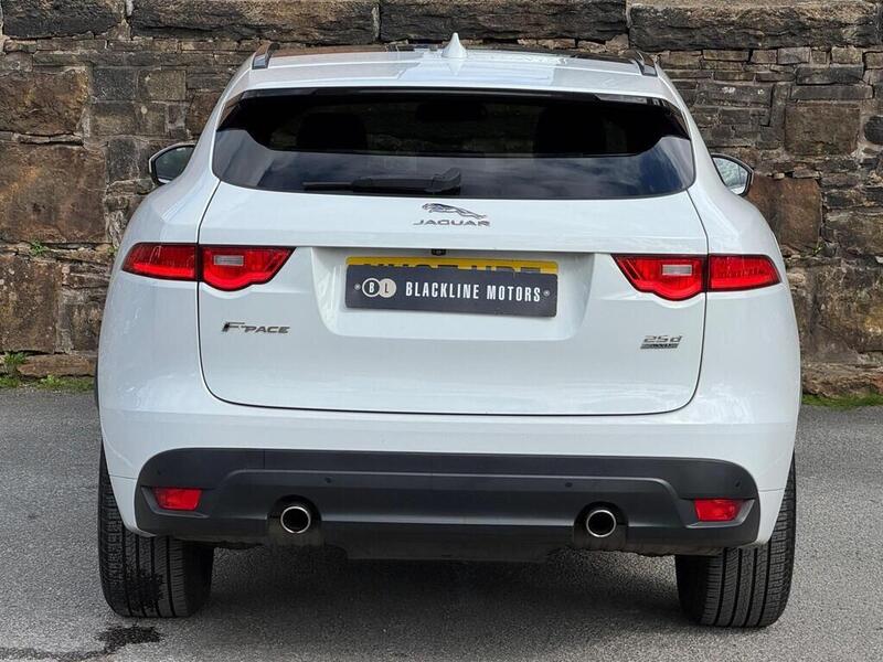 Jaguar F-Pace view 6