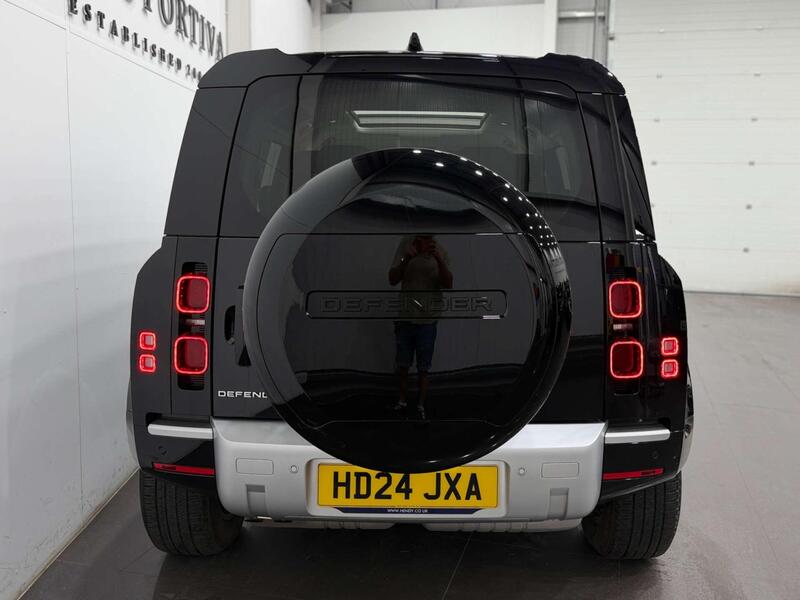 Land Rover Defender view 7