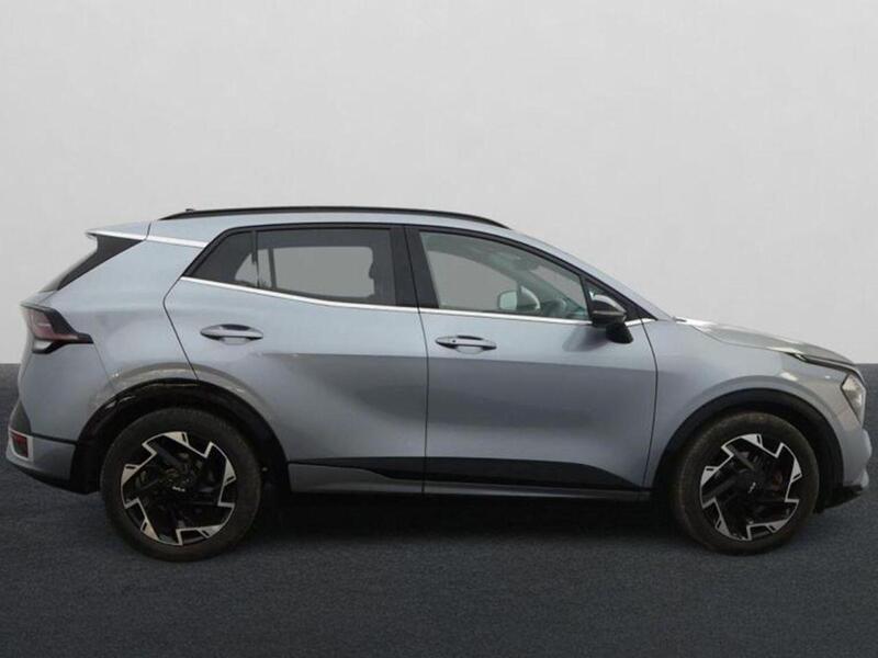 Kia Sportage view 2