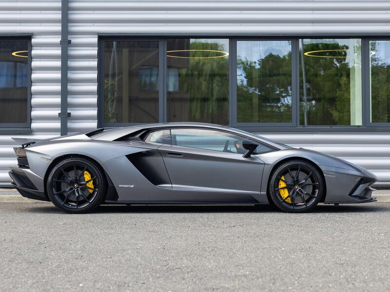 Lamborghini Aventador view 2