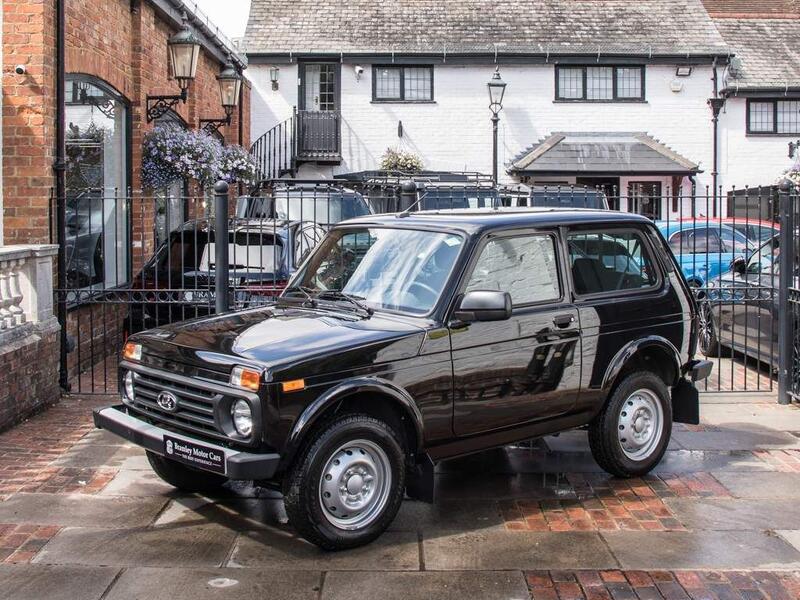 Lada Niva view 3