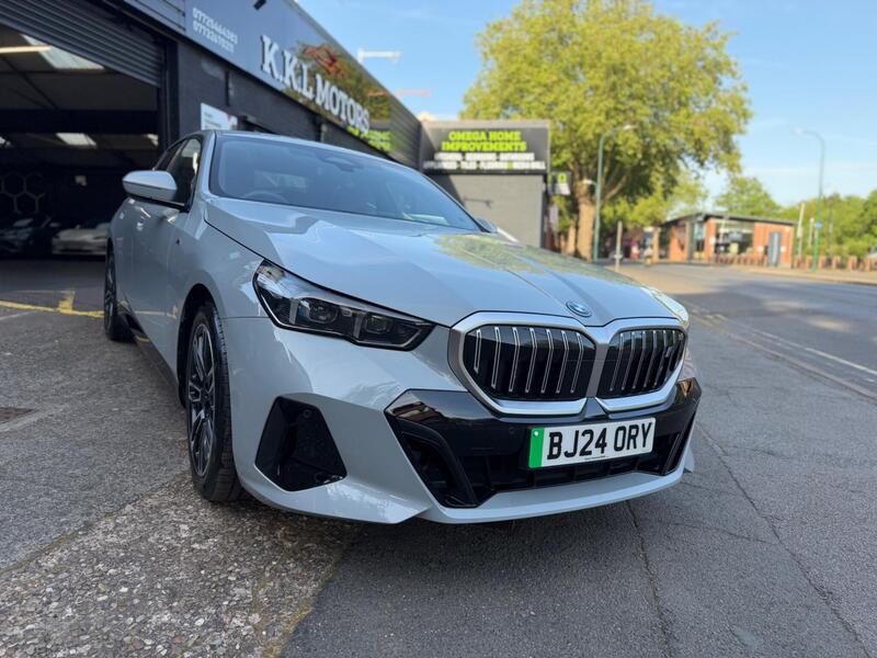BMW I5 view 4