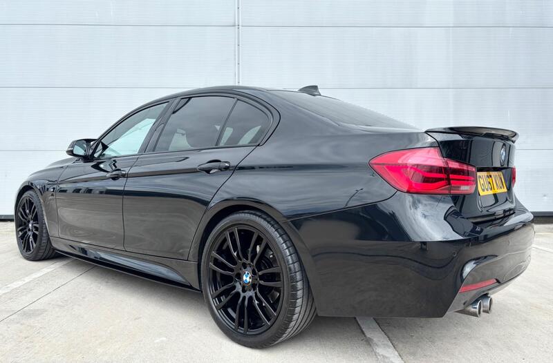 BMW 3 Series view 4