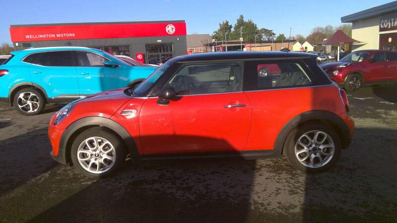 2018 MINI Hatch in Orange for sale