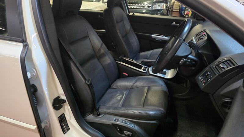 Volvo V50 view 5