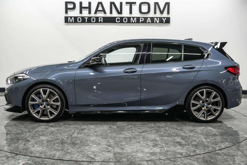 BMW 1 Series view 3
