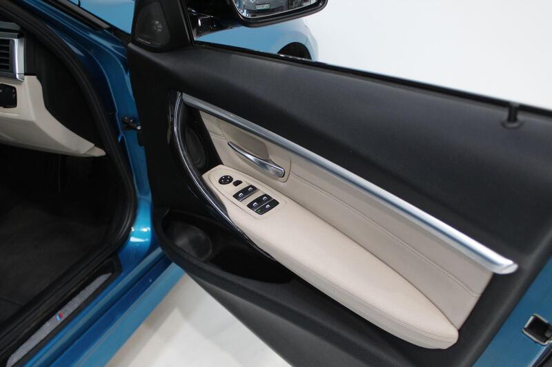 2016 BMW 3 Series in Blue — image 38 of 69