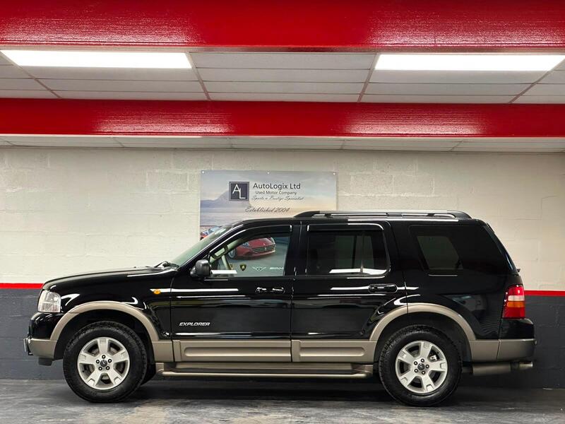 Ford Explorer view 5