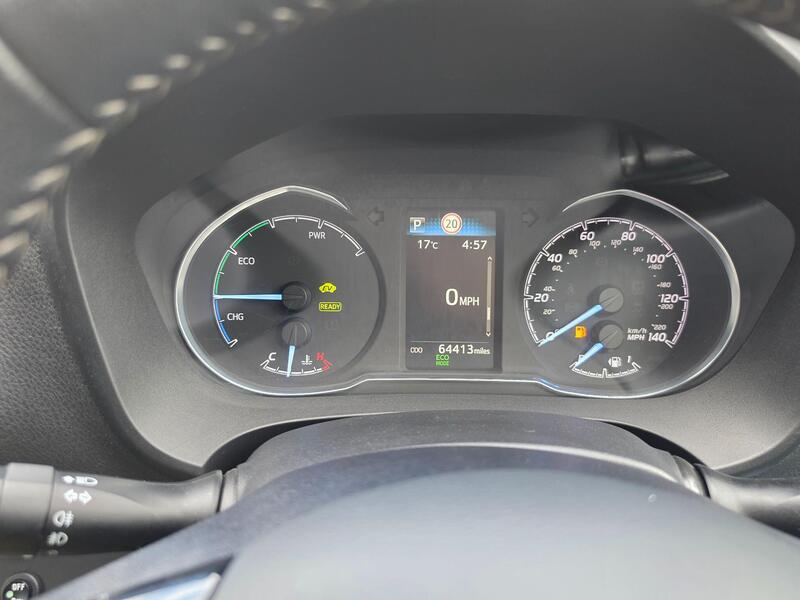 Toyota Yaris 1.5 VVT-h Design E-CVT Euro 6 (s/s) 5dr thumbnail 30