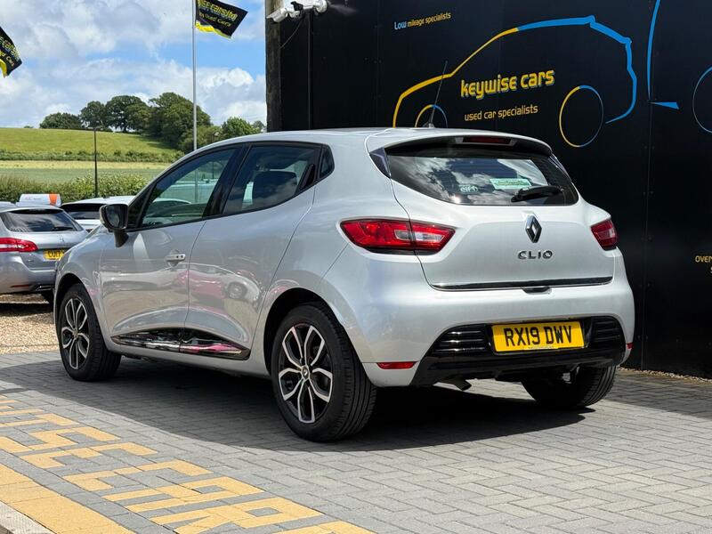 Renault Clio view 3