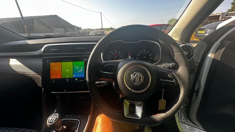 2024 MG MG ZS — photo 9