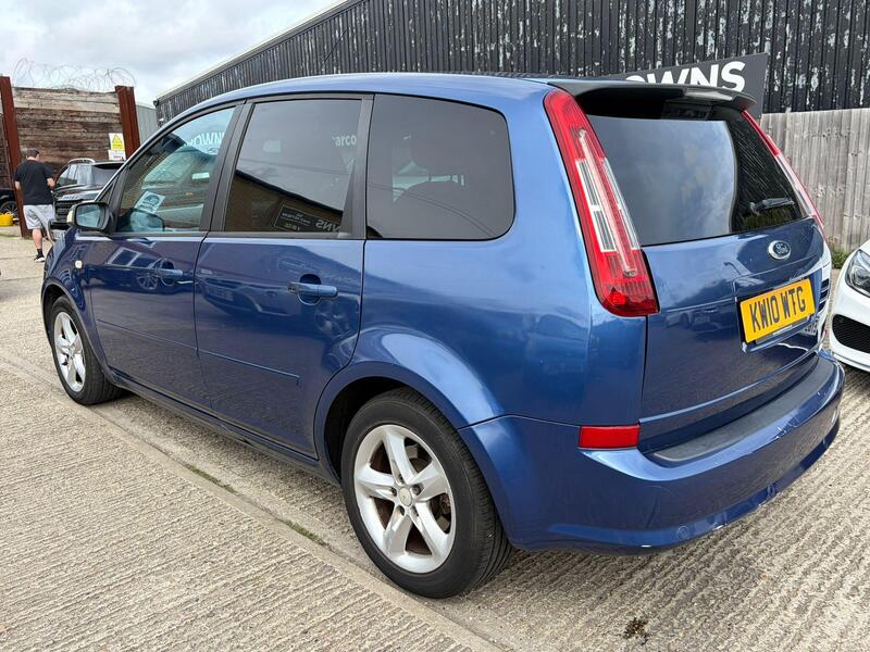 Ford C-Max view 5