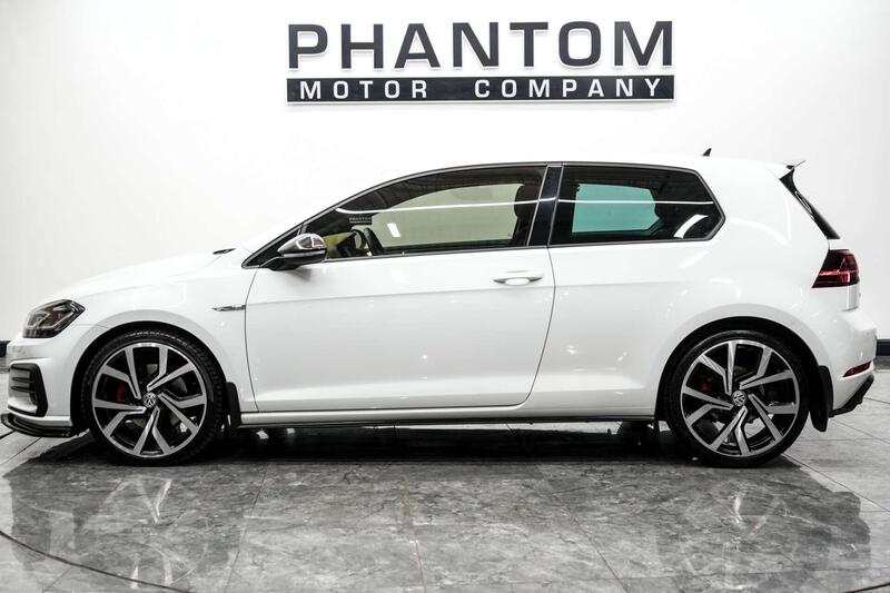 Volkswagen Golf view 3