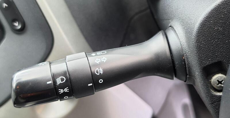 Toyota AYGO 1.0 VVT-i x-play Euro 5 5dr Euro 5 thumbnail 35