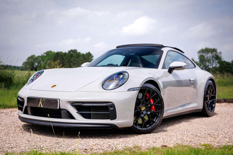 Porsche 911 view 2