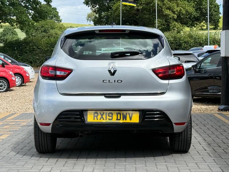 Renault Clio view 4