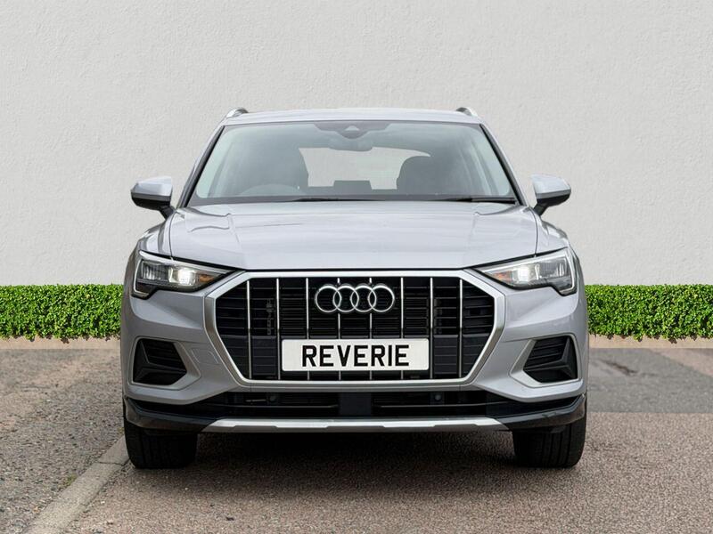 Audi Q3 view 2