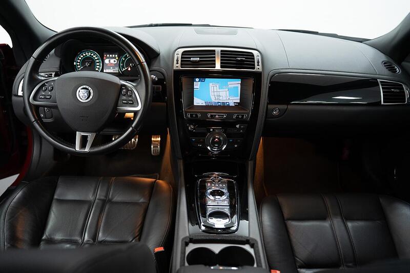 Jaguar XK view 2