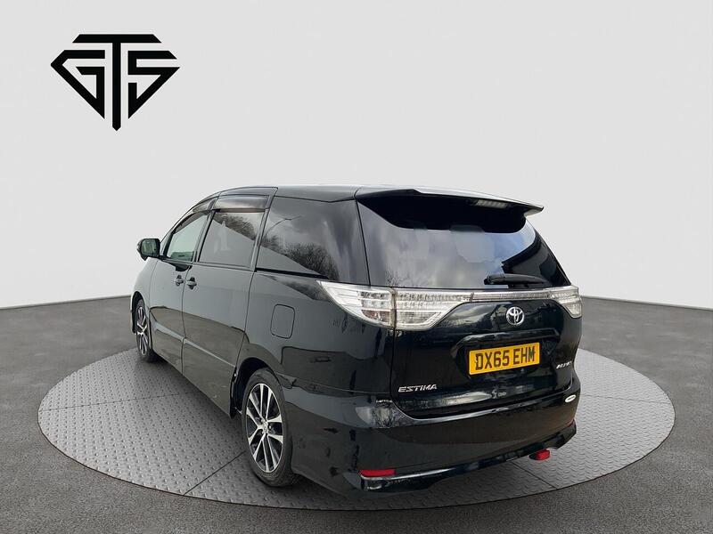 Toyota Estima view 5