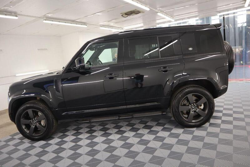 Land Rover Defender view 6