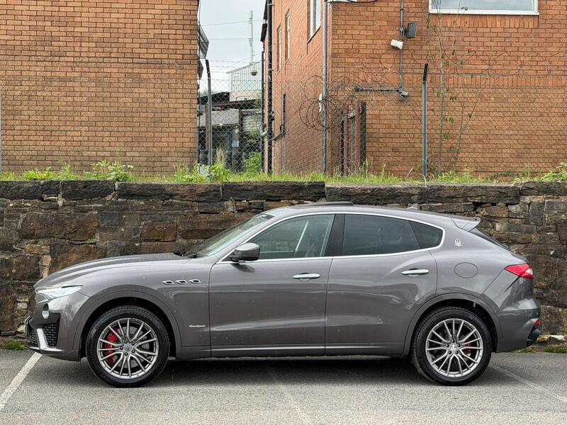 Maserati Levante view 4