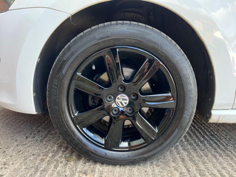 Volkswagen Polo view 25