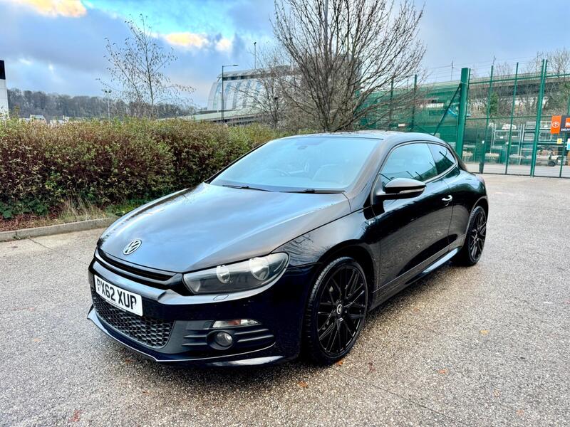Volkswagen Scirocco view 2