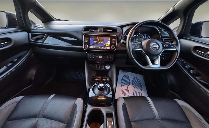 Nissan Leaf view 4