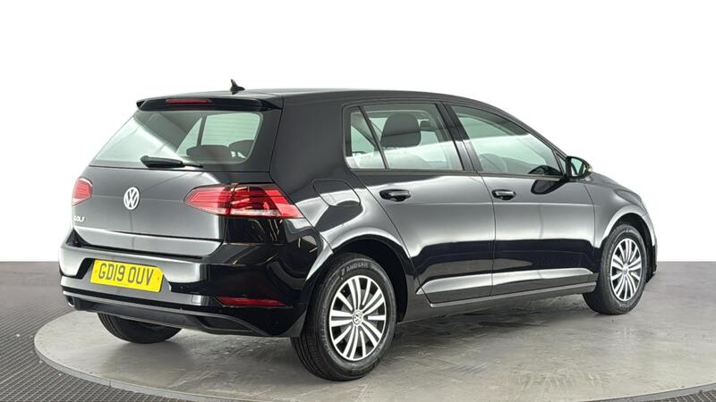 Volkswagen Golf view 4