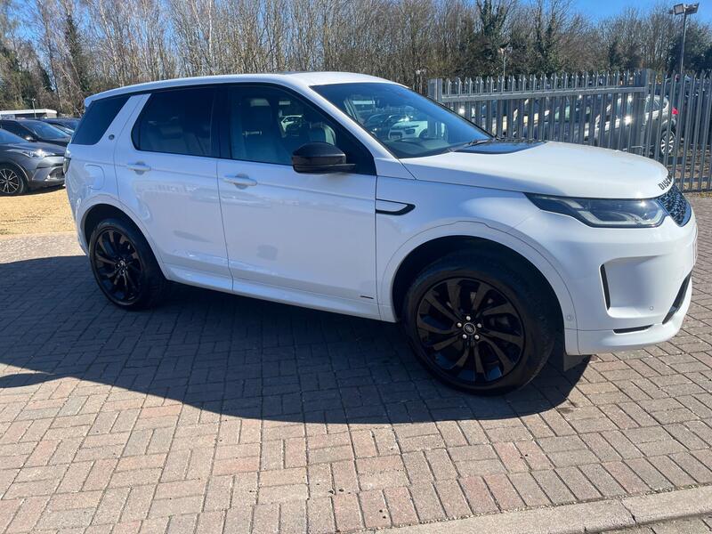 Land Rover Discovery Sport view 2