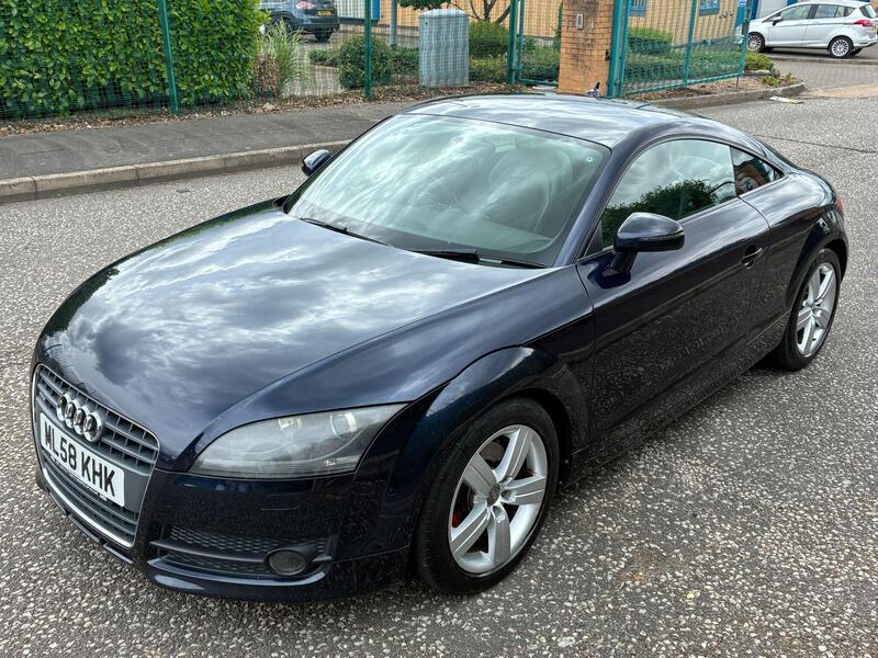 Audi TT view 4