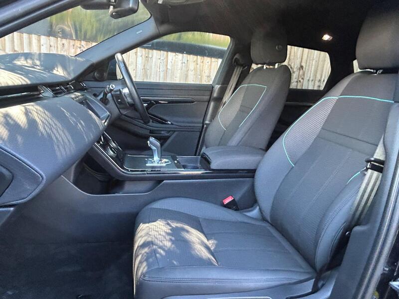 Land Rover Range Rover Evoque view 4