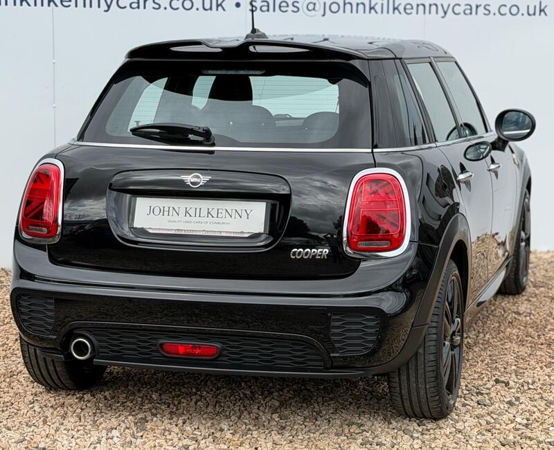 Mini Cooper view 6