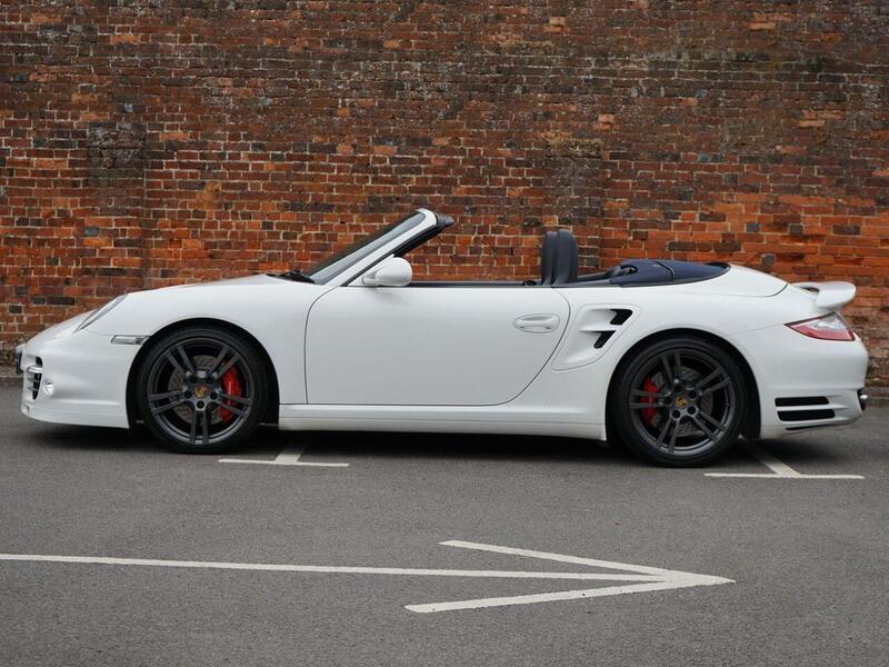 Porsche 911 view 2