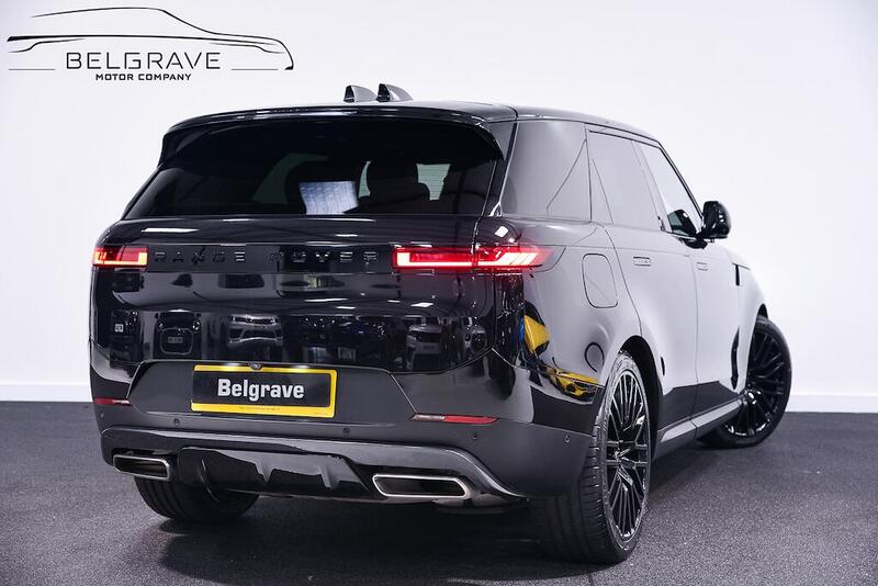 Land Rover Range Rover Sport view 4
