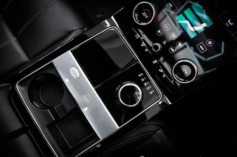 Land Rover Range Rover Velar view 7