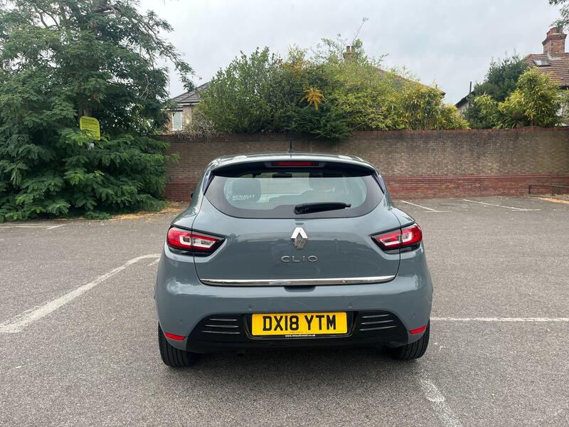 Renault Clio view 6