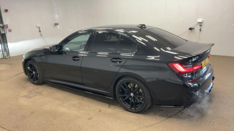 BMW 3 Series view 6
