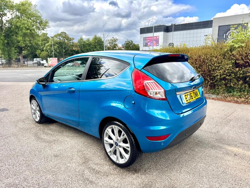 Ford Fiesta view 3