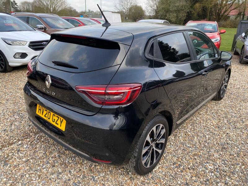 Renault Clio view 4