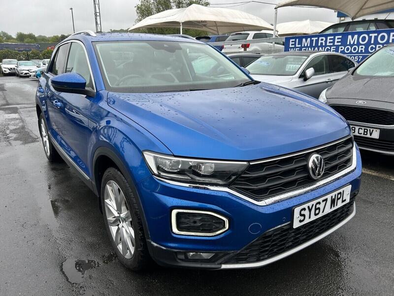 Volkswagen T-Roc view 7