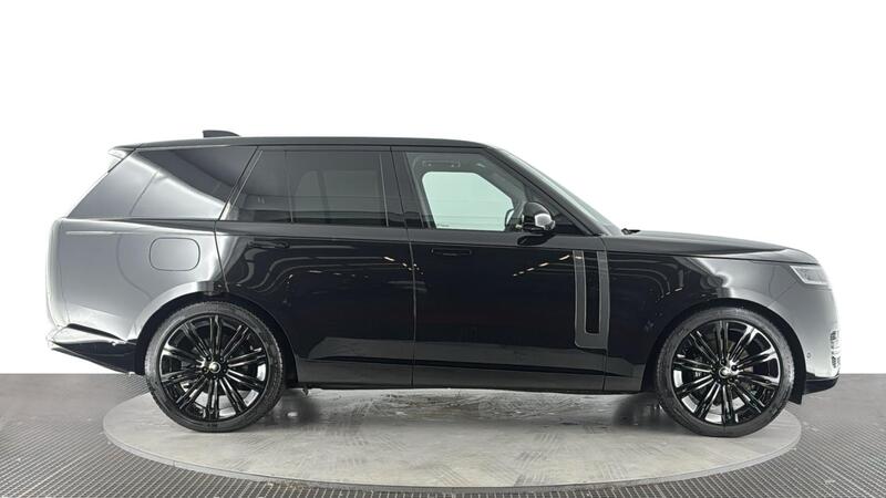 Land Rover Range Rover view 3